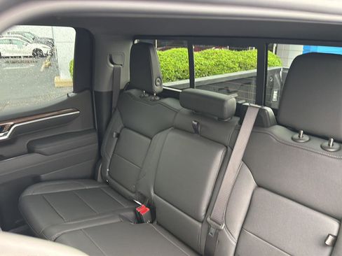 New 2026 Chevrolet Silverado 1500 RST w/ RST All Star Premium Package AWD/4WD image 31