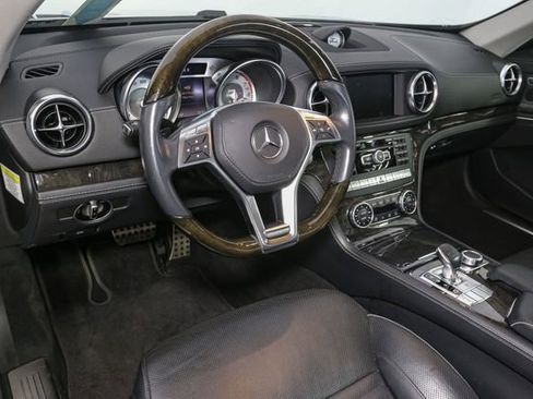 Used 2013 Mercedes-Benz SL 550 image 19
