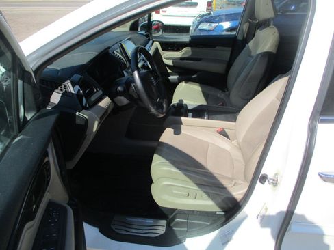 Used 2018 Honda Odyssey Elite image 13