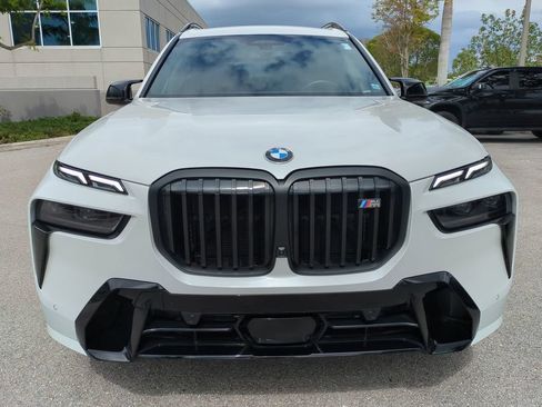Used 2026 BMW X7 M60i AWD/4WD image 9