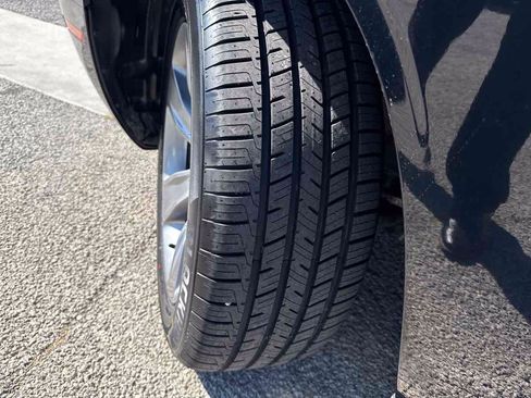 Used 2019 Dodge Challenger SXT RWD image 25