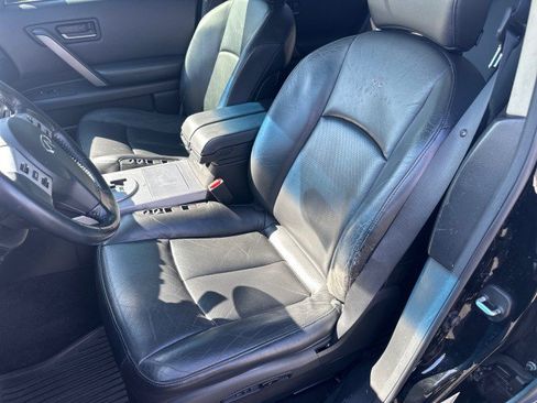 Used 2005 INFINITI FX35 AWD w/ (P01) Touring Pkg image 11