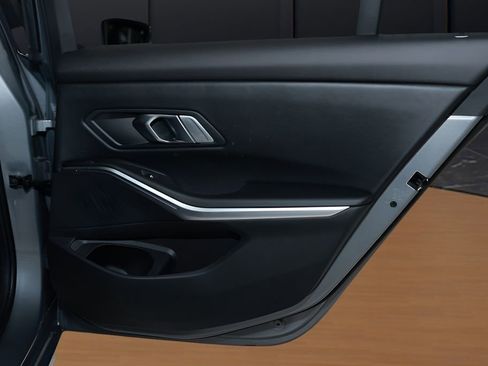 Used 2023 BMW 330e xDrive w/ Premium Package image 20