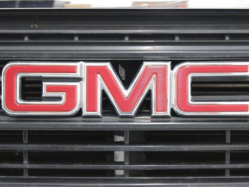 Used 2018 GMC Terrain SLE FWD image 27