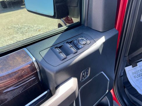 Used 2016 Ford F150 Platinum w/ Equipment Group 701A Luxury image 14