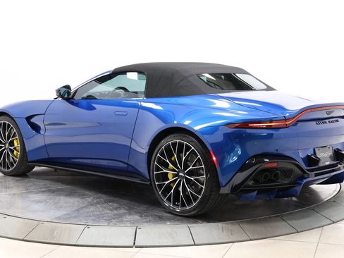 Used 2023 Aston Martin V8 Vantage Roadster RWD image 88