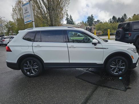 Used 2022 Volkswagen Tiguan SE AWD/4WD image 7