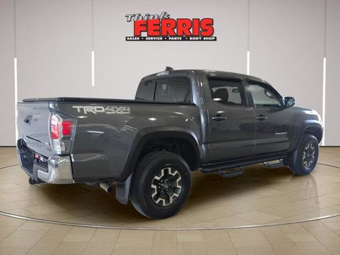 Used 2022 Toyota Tacoma TRD Off-Road AWD/4WD image 5