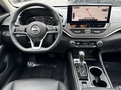 Used 2023 Nissan Altima 2.5 SL AWD/4WD image 8
