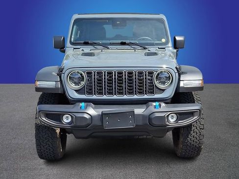 Used 2025 Jeep Wrangler Unlimited Rubicon 4xe w/ Convenience Group AWD/4WD image 2