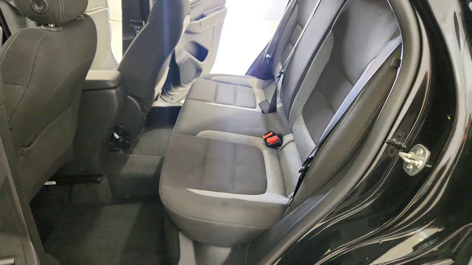 Used 2025 Chevrolet TrailBlazer LT AWD/4WD image 25
