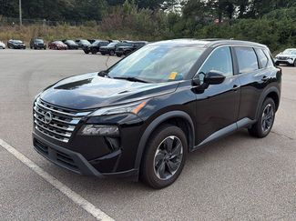Used 2025 Nissan Rogue SV FWD video 1
