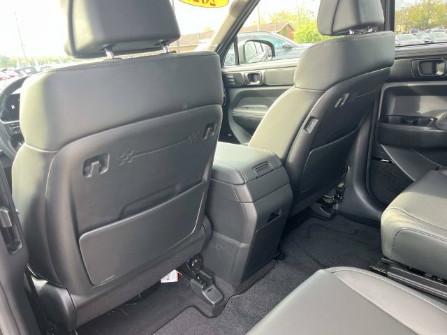 Certified 2025 Hyundai Santa Fe Calligraphy FWD image 20