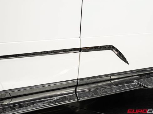 Used 2025 Rolls-Royce Cullinan AWD/4WD image 23