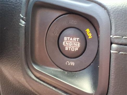 Certified 2024 Jeep Wrangler Unlimited Rubicon image 28