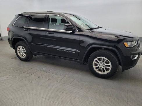 Used 2019 Jeep Grand Cherokee Laredo AWD/4WD image 11