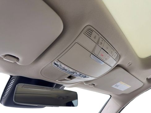 Used 2022 Mercedes-Benz GLC 300 4MATIC w/ Premium Package Lite image 67