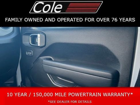 Used 2024 Jeep Wrangler Unlimited image 22