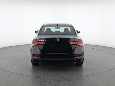 Used 2025 Nissan Sentra SV image 7