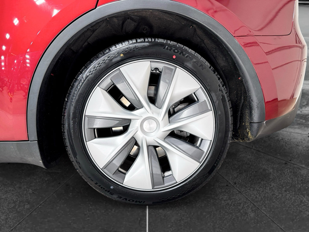 Used 2024 Tesla Model Y Long Range AWD/4WD image 31