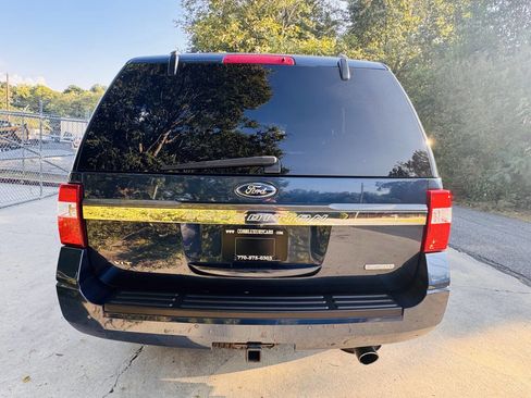Used 2015 Ford Expedition XLT image 5