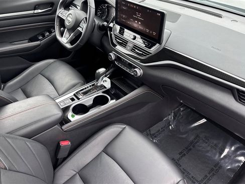Certified 2023 Nissan Altima 2.0 SR image 16