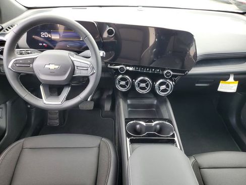 New 2025 Chevrolet Blazer EV LT image 12