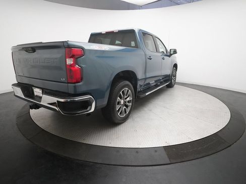 Used 2024 Chevrolet Silverado 1500 LT AWD/4WD image 9