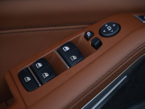 New 2026 BMW X5 xDrive40i w/ M Sport Package image 18