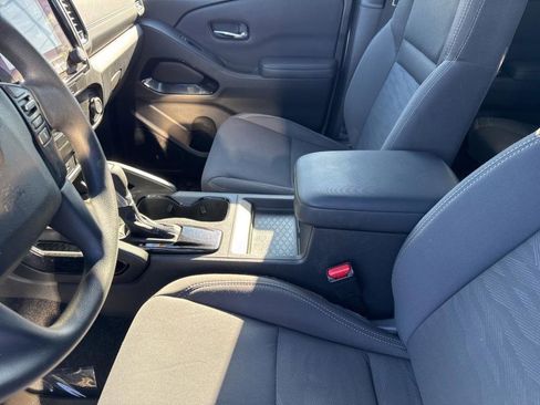 Used 2023 Nissan Frontier SV w/ Midnight Edition Package image 18