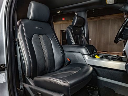 Used 2022 Ford F350 Platinum w/ FX4 Off-Road Package image 29