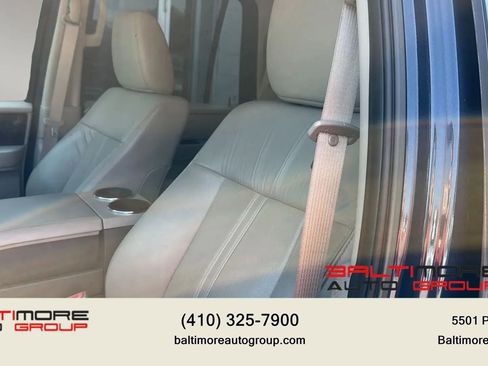 Used 2015 Lincoln Navigator 4WD image 9