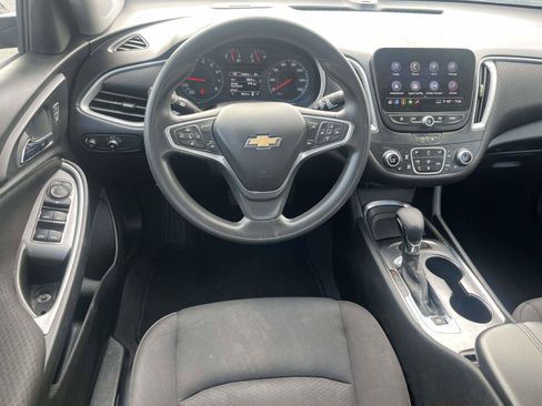 Used 2023 Chevrolet Malibu LT FWD image 12