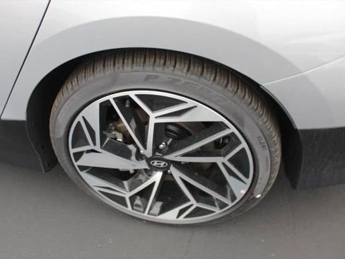 Used 2024 Hyundai Ioniq 6 SEL AWD/4WD image 6