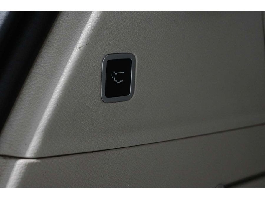 Used 2017 Chrysler Pacifica Touring-L FWD image 25