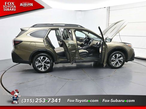 Used 2020 Subaru Outback Limited AWD/4WD image 38
