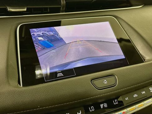 Used 2023 Cadillac XT4 Luxury FWD image 28