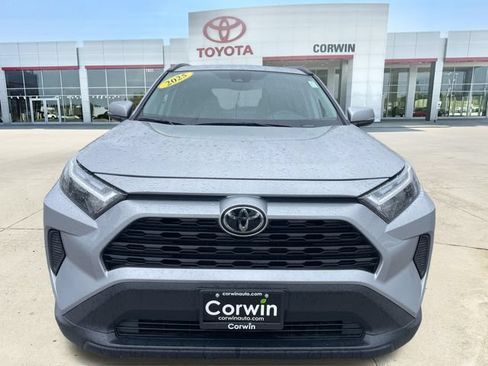 Used 2025 Toyota RAV4 XLE AWD/4WD image 8