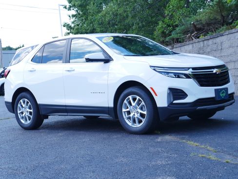 Certified 2024 Chevrolet Equinox LT AWD/4WD image 9