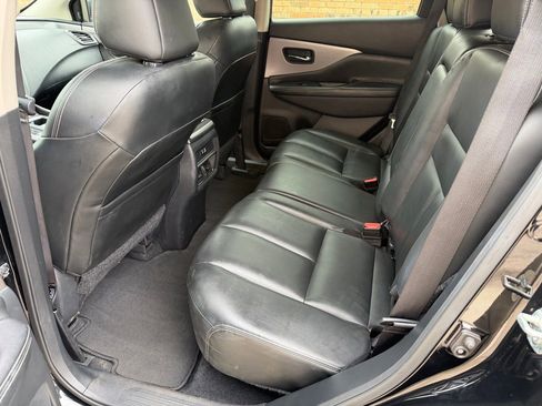 Used 2023 Nissan Murano SV image 5