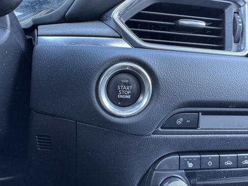 Used 2023 MAZDA CX-5 Signature image 18