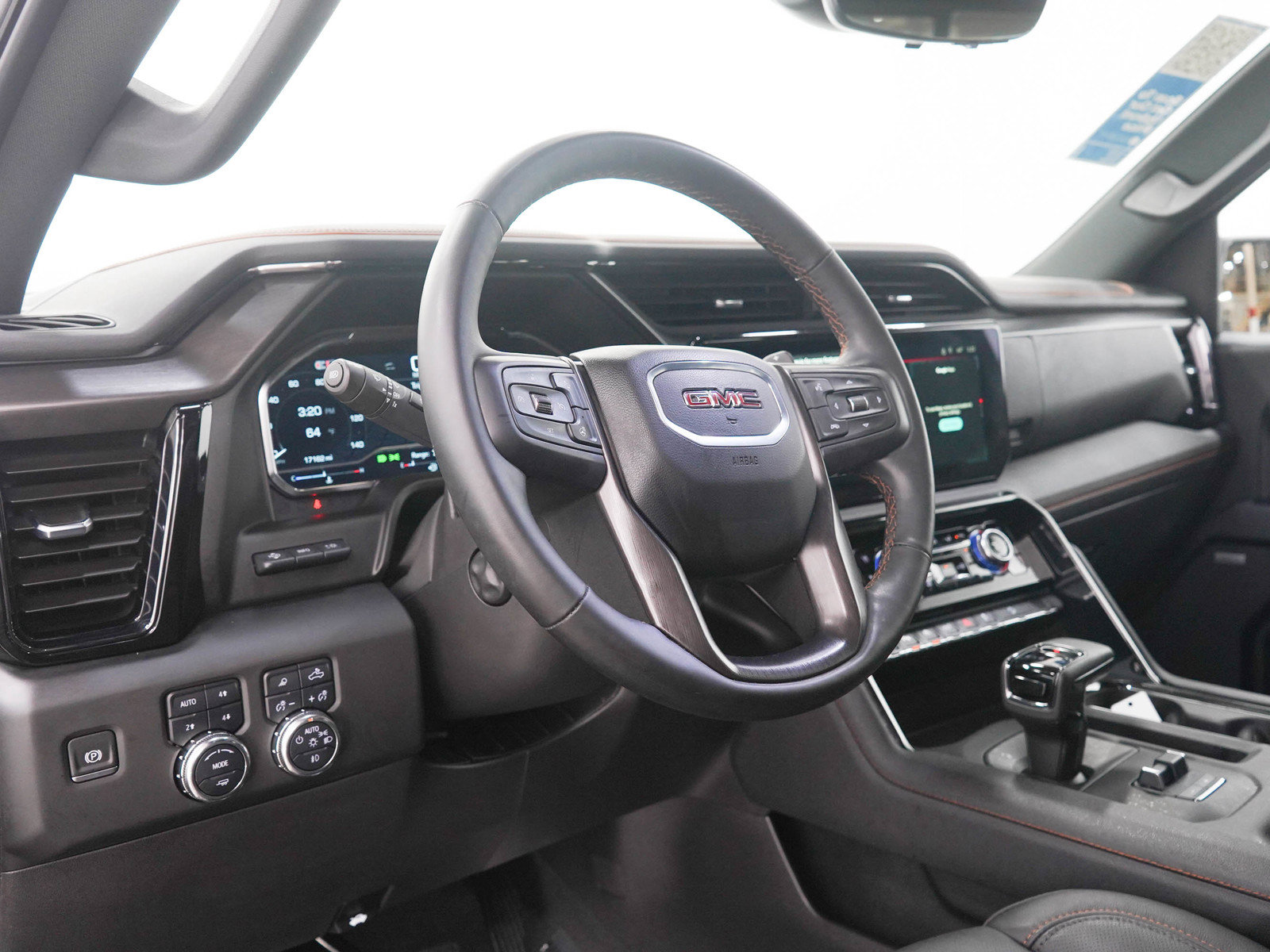 Used 2025 GMC Sierra 1500 AT4 w/ AT4 Premium Package AWD/4WD image 25