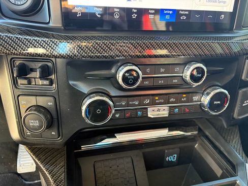 Used 2024 Ford F250 Lariat w/ Lariat Ultimate Package image 20