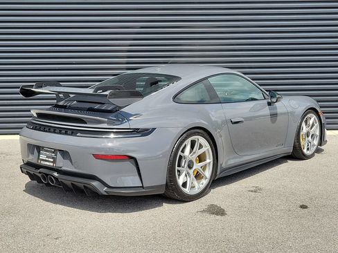 Certified 2025 Porsche 911 GT3 RWD image 7