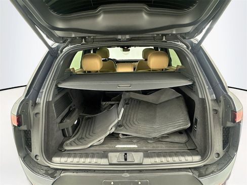 Certified 2025 Land Rover Range Rover Sport SE image 25