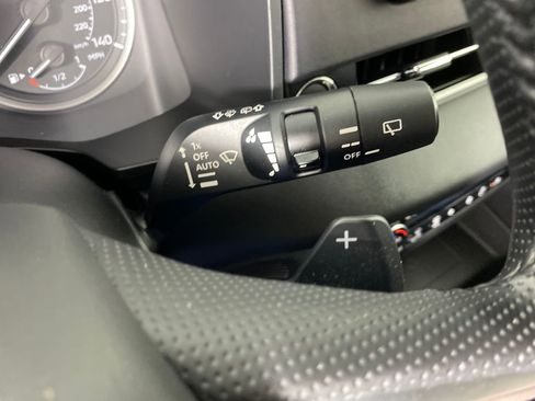 Used 2024 Mitsubishi Outlander SE image 16