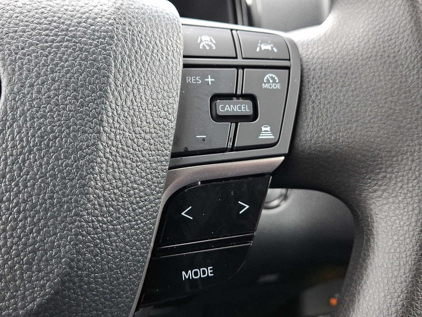 Used 2026 Toyota Camry LE w/ Convenience Package FWD image 22
