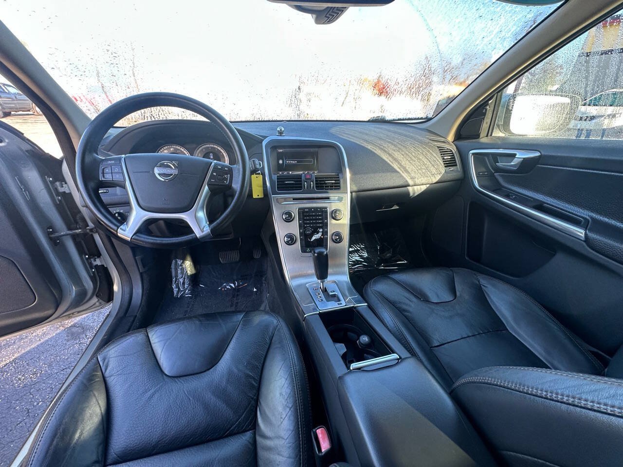 Used 2012 Volvo XC60 T6 AWD/4WD image 8