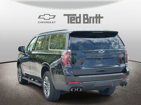 Certified 2025 Chevrolet Suburban Z71 AWD/4WD image 6