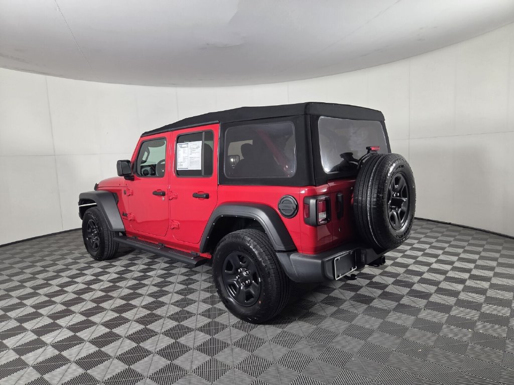 Used 2024 Jeep Wrangler Unlimited Sport AWD/4WD image 8